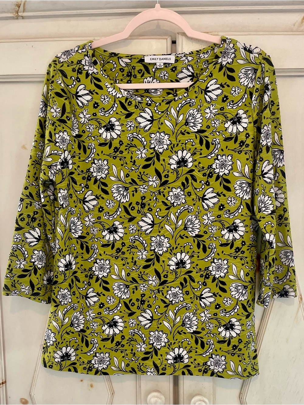 Emily Daniels Blouse Sketchy
Jacobean Jacquard Tunic 
Size Medium